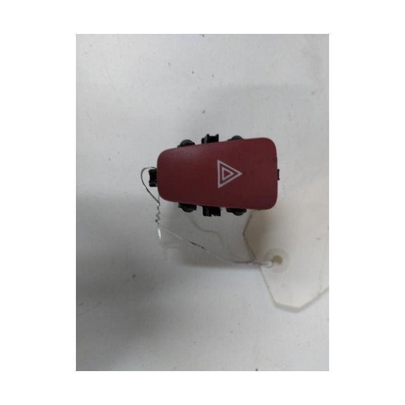 Bouton De Warning Fiat Croma 2 Phase 2 Break (1)