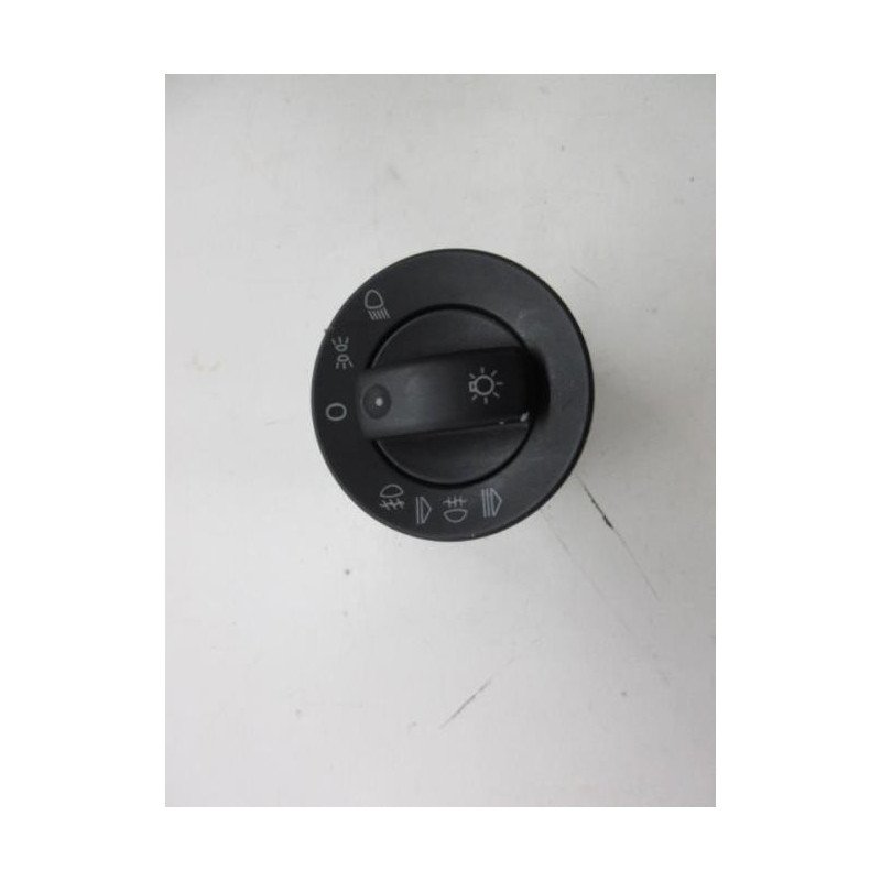 Commodo Phare Audi A4 2 Avant Phase 2 Break (1)